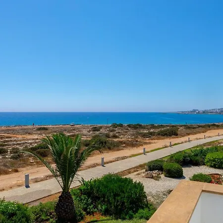 Seafront Violetta Villa