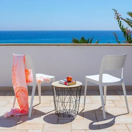 Seafront Violetta Villa *