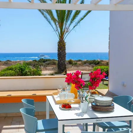 Seafront Violetta Villa