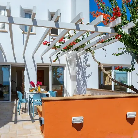 Seafront Violetta Villa