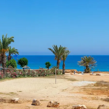 Villa Seafront Violetta *