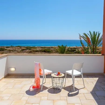 ヴィラ Seafront Violetta *