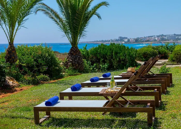 Villa Seafront Violetta Protaras
