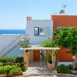 Seafront Violetta Villa *