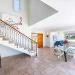 Villa Seafront Violetta *